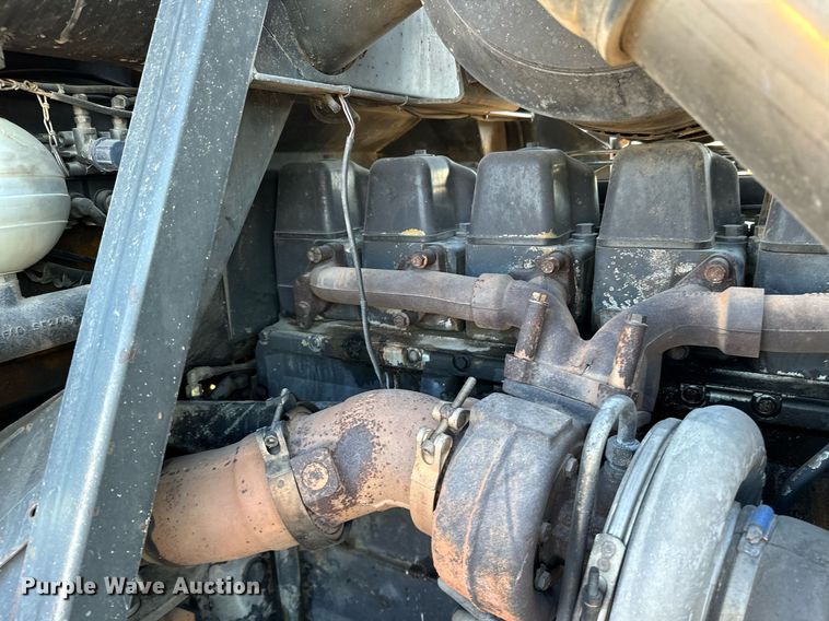 image for item NO9492 2002 Moxy MT31  haul truck