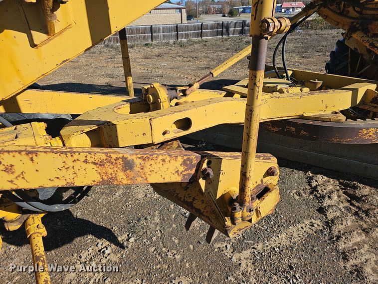image for item NP9137 1966 Caterpillar 12F  rigid frame motor grader