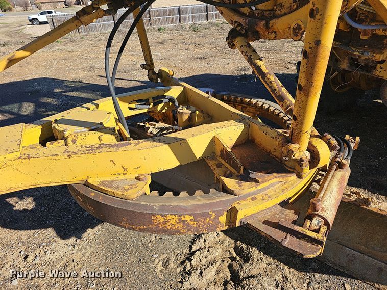 image for item NP9137 1966 Caterpillar 12F  rigid frame motor grader