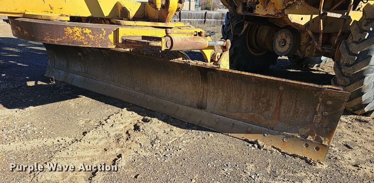 image for item NP9137 1966 Caterpillar 12F  rigid frame motor grader