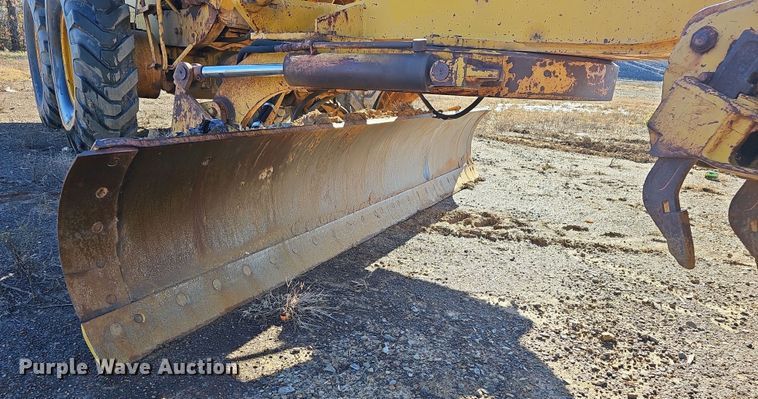 image for item NP9137 1966 Caterpillar 12F  rigid frame motor grader