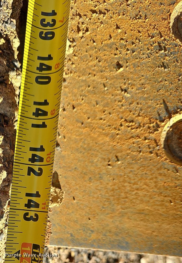 image for item NP9137 1966 Caterpillar 12F  rigid frame motor grader