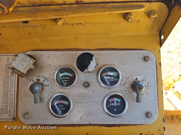 image for item NP9137 1966 Caterpillar 12F  rigid frame motor grader