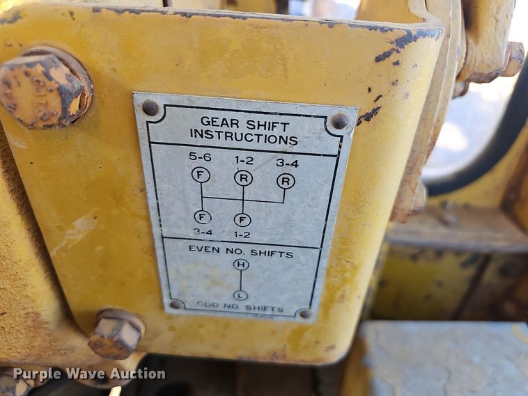 image for item NP9137 1966 Caterpillar 12F  rigid frame motor grader