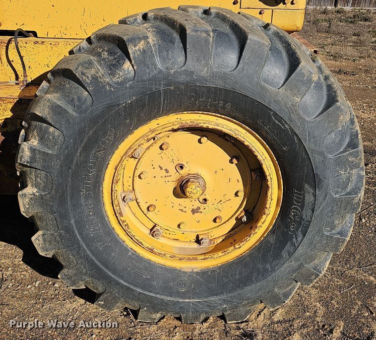 image for item NP9137 1966 Caterpillar 12F  rigid frame motor grader