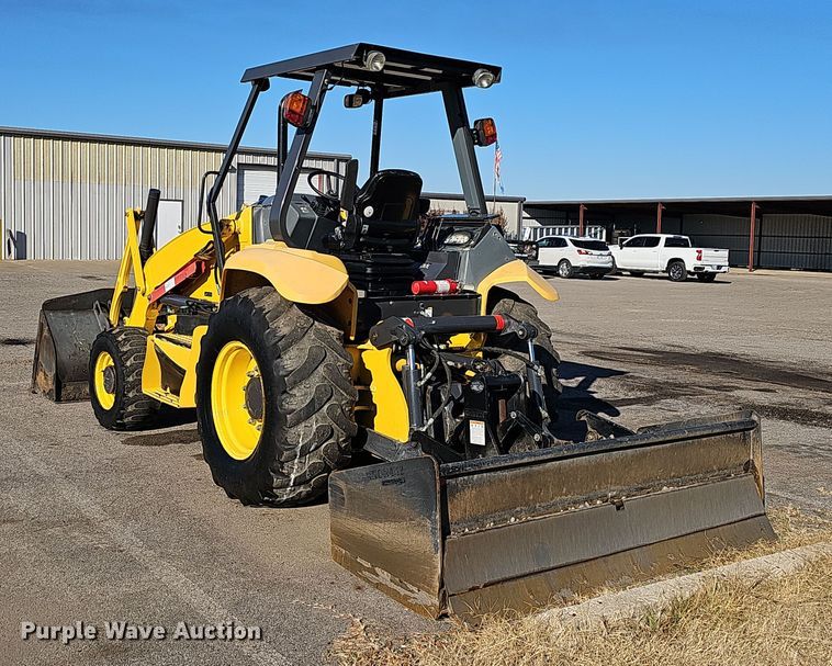 image for item NP9237 2014 New Holland U80C  landscape tractor