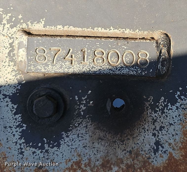 image for item NP9237 2014 New Holland U80C  landscape tractor