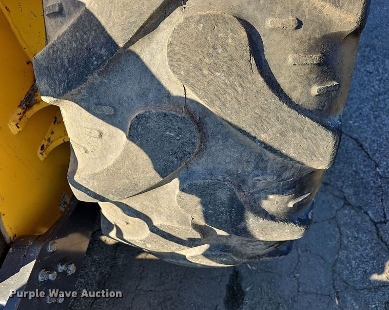 image for item NP9237 2014 New Holland U80C  landscape tractor