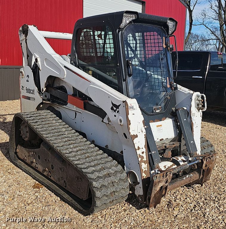 image for item NP9245 2013 Bobcat T870  tracked skid steer loader