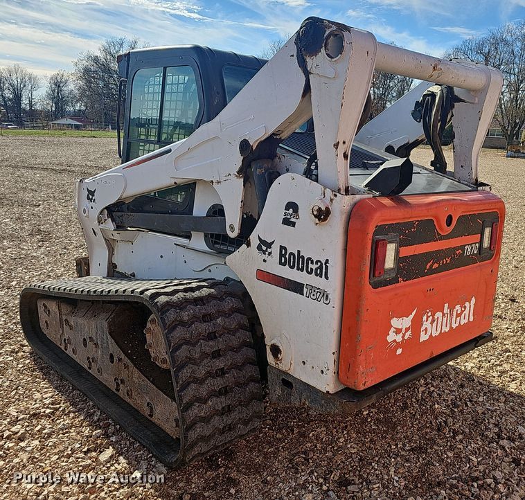 image for item NP9245 2013 Bobcat T870  tracked skid steer loader