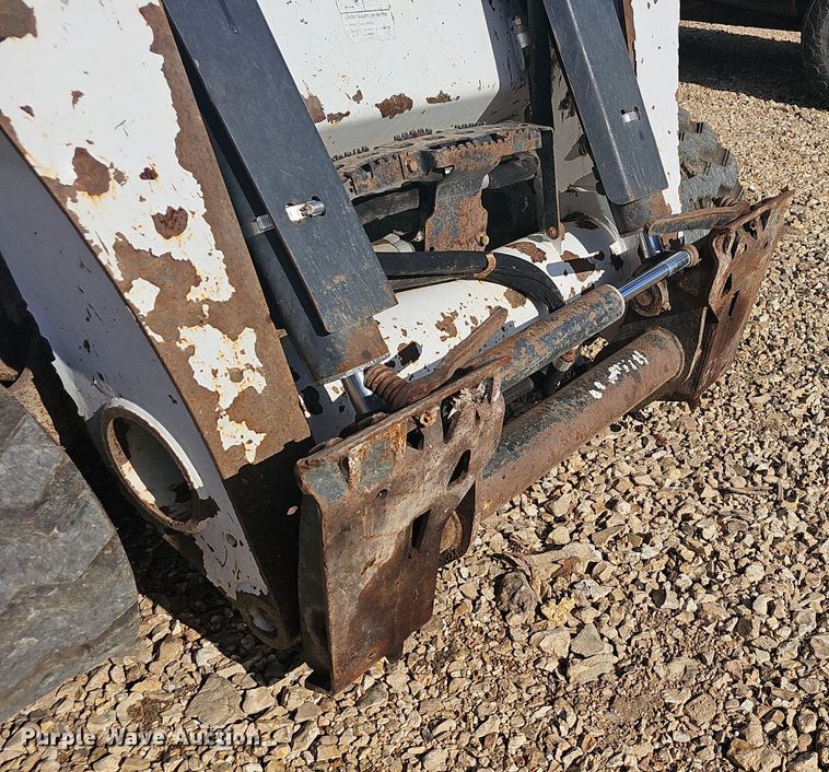 image for item NP9245 2013 Bobcat T870  tracked skid steer loader