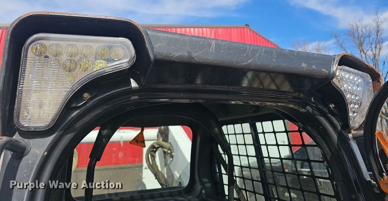 image for item NP9245 2013 Bobcat T870  tracked skid steer loader