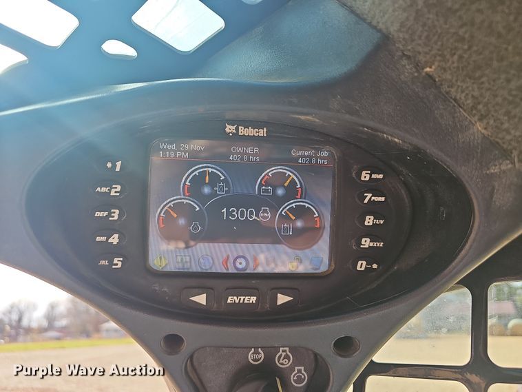 image for item NP9245 2013 Bobcat T870  tracked skid steer loader