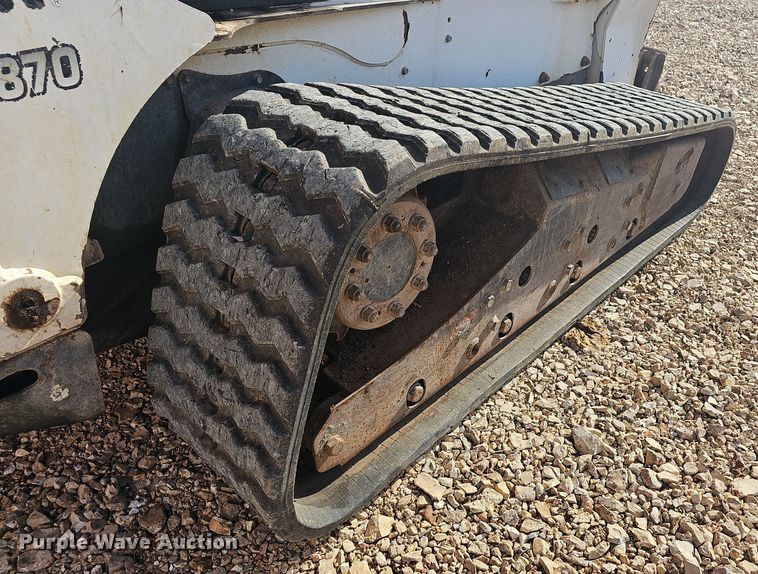 image for item NP9245 2013 Bobcat T870  tracked skid steer loader