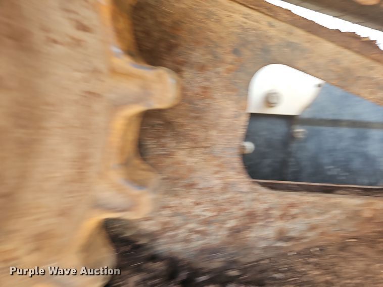 image for item NP9245 2013 Bobcat T870  tracked skid steer loader