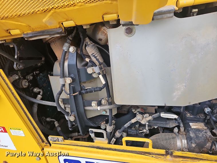 image for item NP9251 2019 Komatsu D65PXI-18  dozer