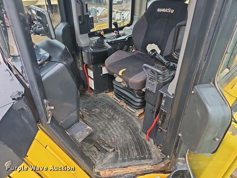 image for item NP9251 2019 Komatsu D65PXI-18  dozer