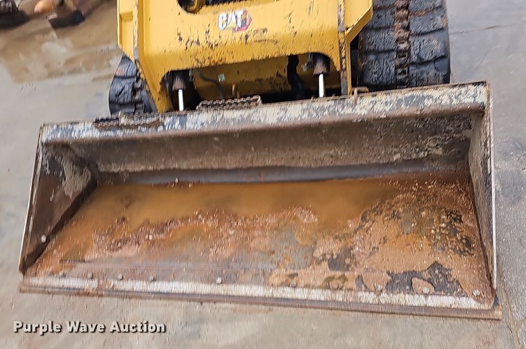 image for item NP9253 2020 Caterpillar 299D3  tracked skid steer loader