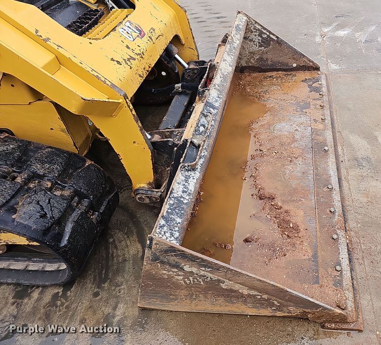 image for item NP9253 2020 Caterpillar 299D3  tracked skid steer loader