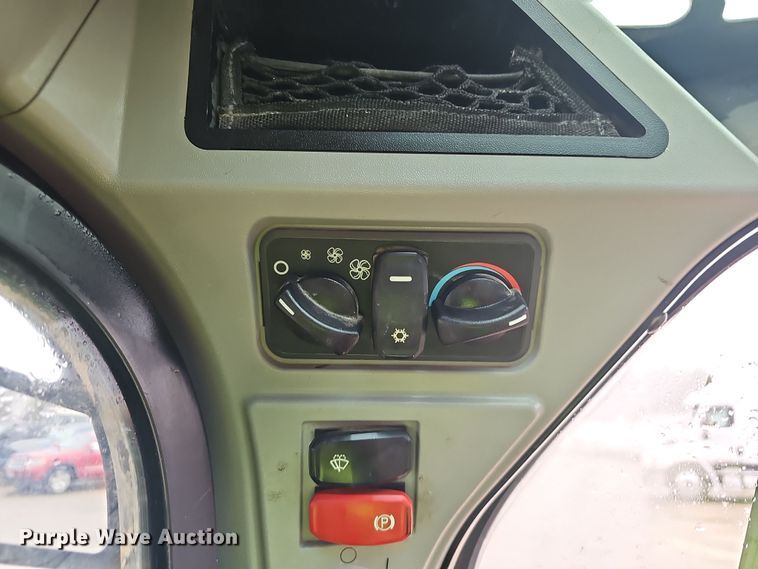 image for item NP9253 2020 Caterpillar 299D3  tracked skid steer loader