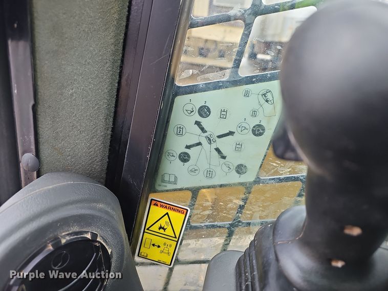 image for item NP9253 2020 Caterpillar 299D3  tracked skid steer loader