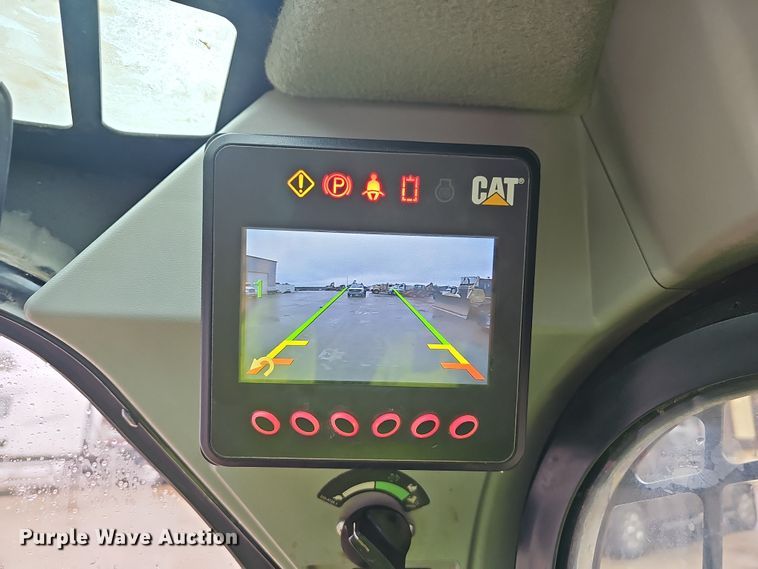 image for item NP9253 2020 Caterpillar 299D3  tracked skid steer loader