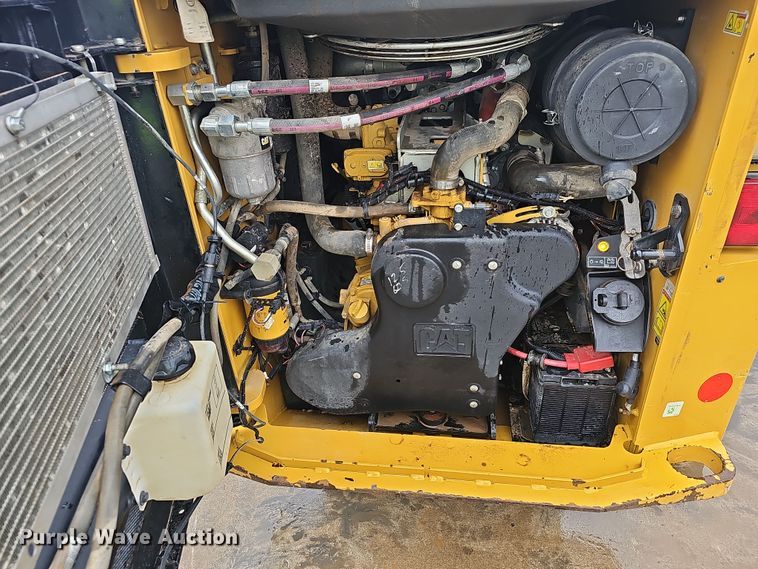 image for item NP9253 2020 Caterpillar 299D3  tracked skid steer loader