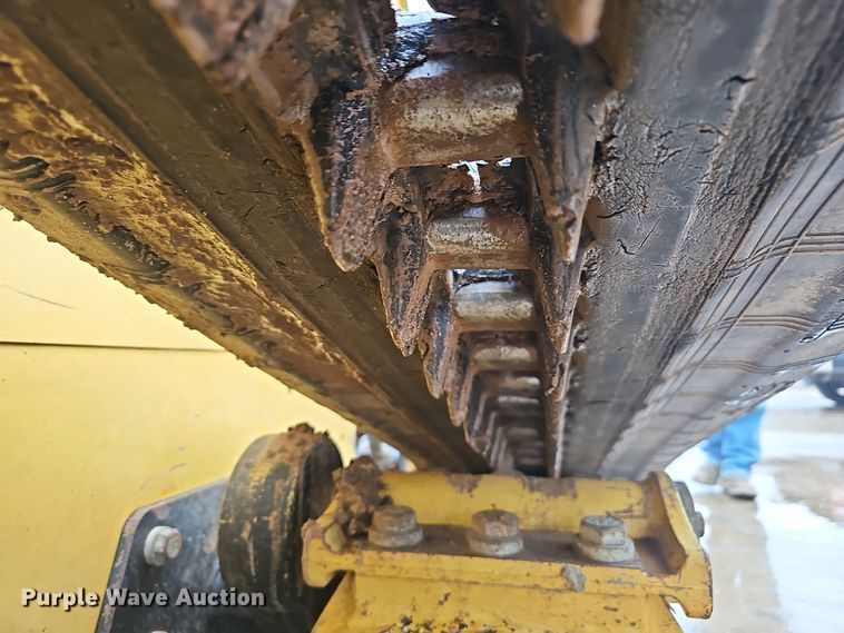 image for item NP9253 2020 Caterpillar 299D3  tracked skid steer loader