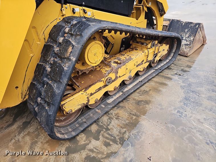 image for item NP9253 2020 Caterpillar 299D3  tracked skid steer loader