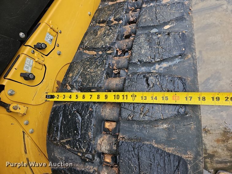 image for item NP9253 2020 Caterpillar 299D3  tracked skid steer loader