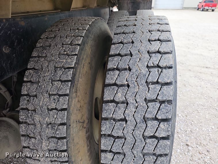 image for item NP9259 2001 Sterling L-Line  crane truck