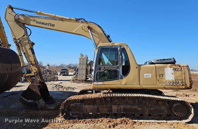 image for item NP9260 1994 Komatsu PC220LC  excavator