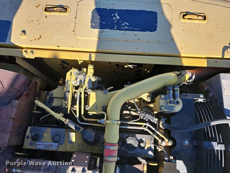 image for item NP9260 1994 Komatsu PC220LC  excavator