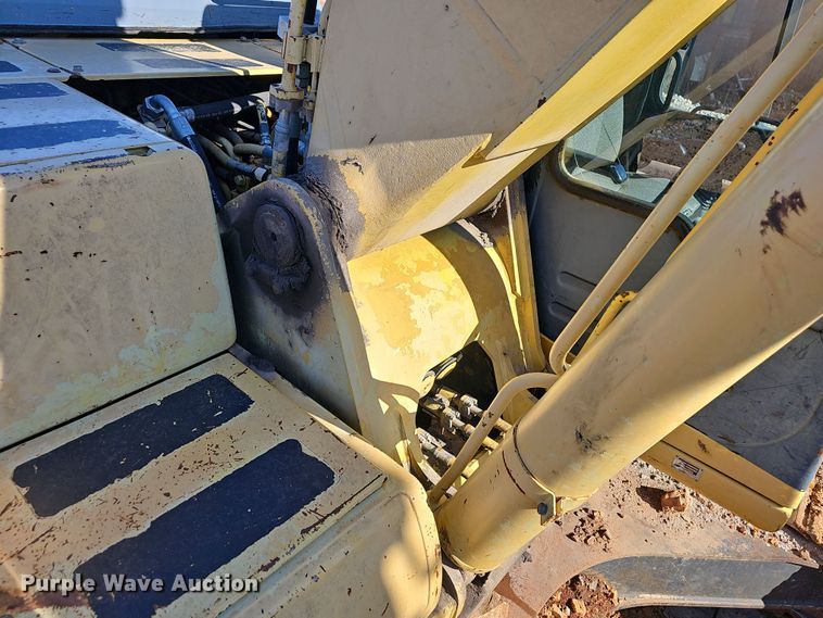 image for item NP9260 1994 Komatsu PC220LC  excavator