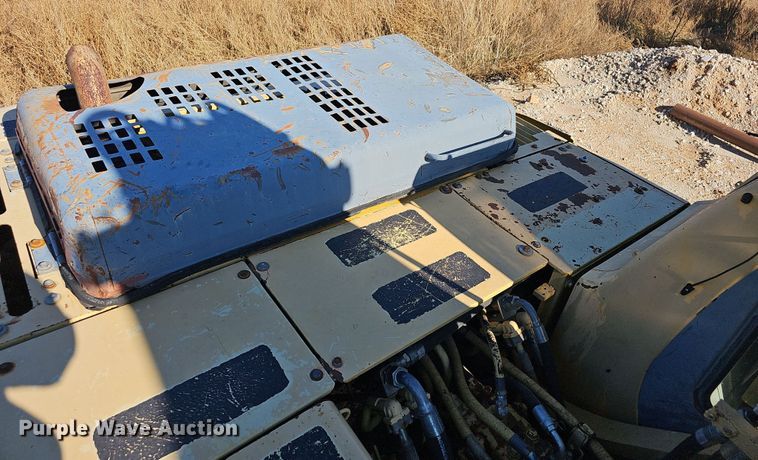 image for item NP9260 1994 Komatsu PC220LC  excavator