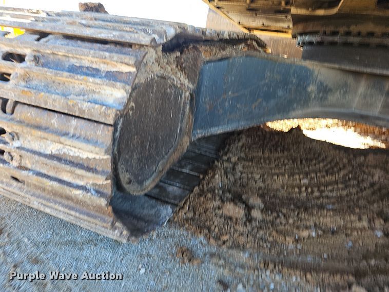 image for item NP9260 1994 Komatsu PC220LC  excavator