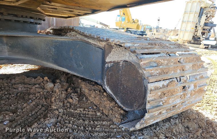 image for item NP9260 1994 Komatsu PC220LC  excavator