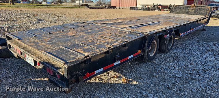 image for item NP9262 1979 Muv-All 40521  drop deck equipment trailer