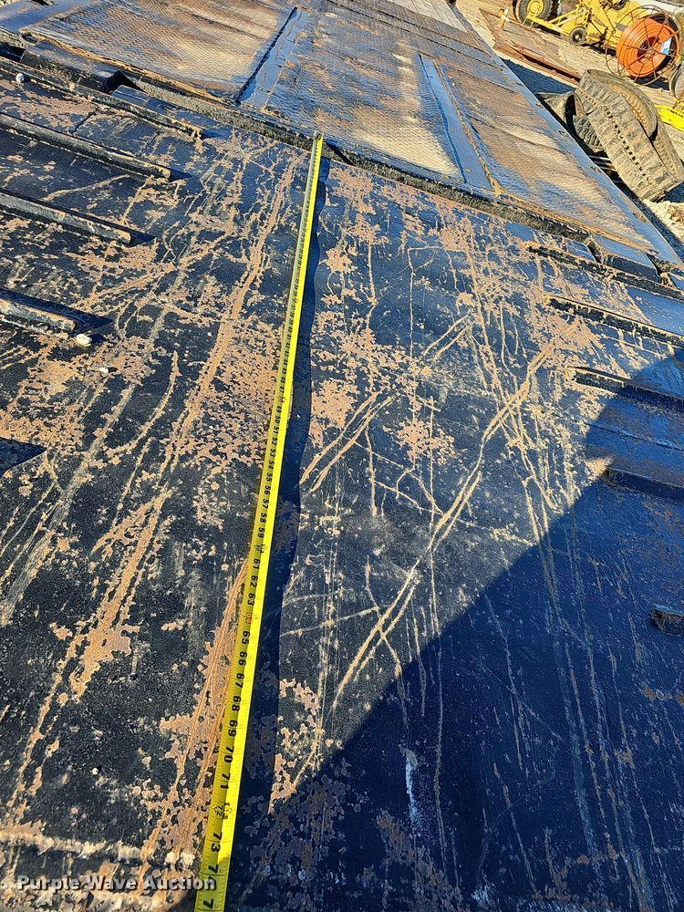 image for item NP9262 1979 Muv-All 40521  drop deck equipment trailer