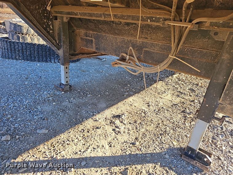 image for item NP9262 1979 Muv-All 40521  drop deck equipment trailer