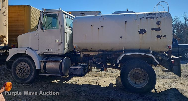image for item NP9268 1989 White GMC WCS water truck