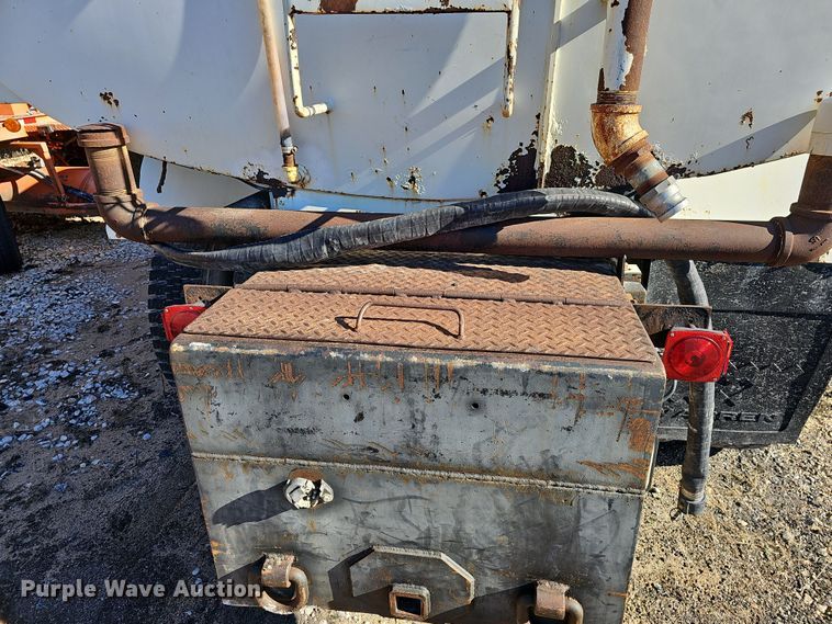 image for item NP9268 1989 White GMC WCS water truck