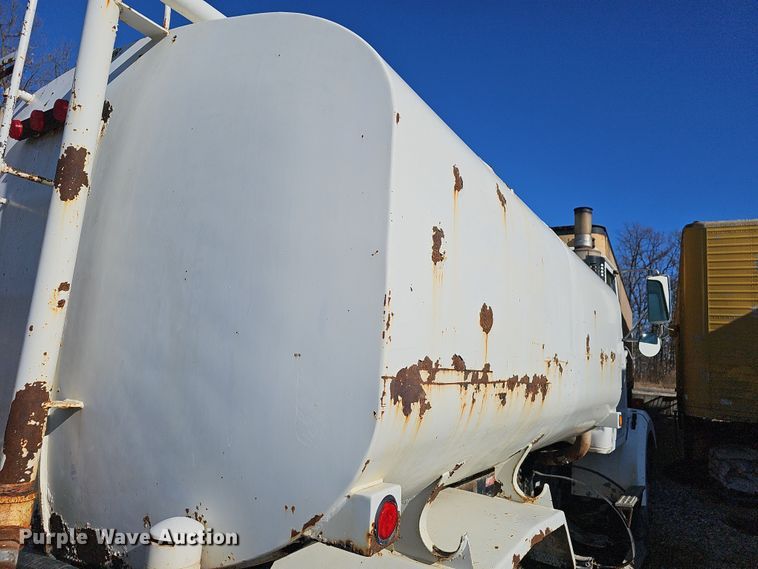 image for item NP9268 1989 White GMC WCS water truck