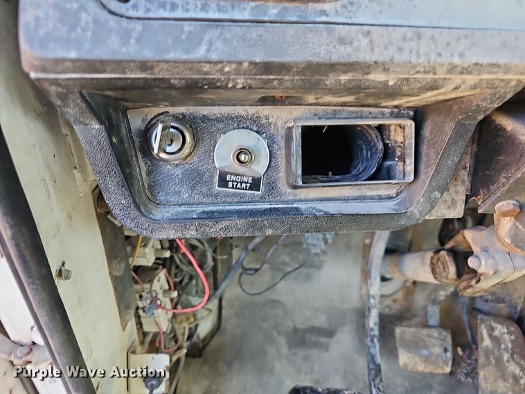 image for item NP9268 1989 White GMC WCS water truck