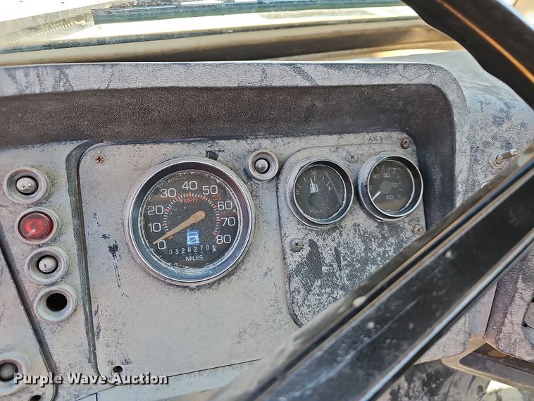 image for item NP9268 1989 White GMC WCS water truck