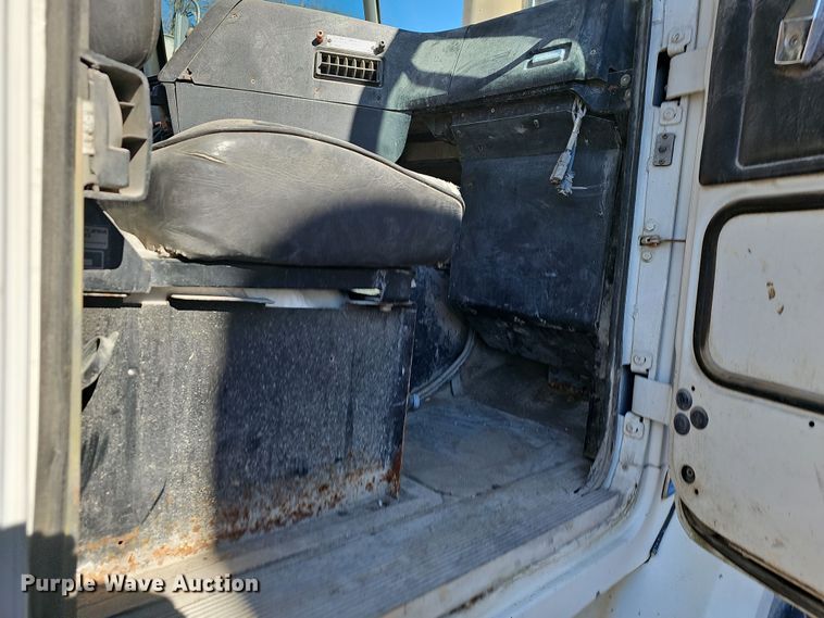 image for item NP9268 1989 White GMC WCS water truck