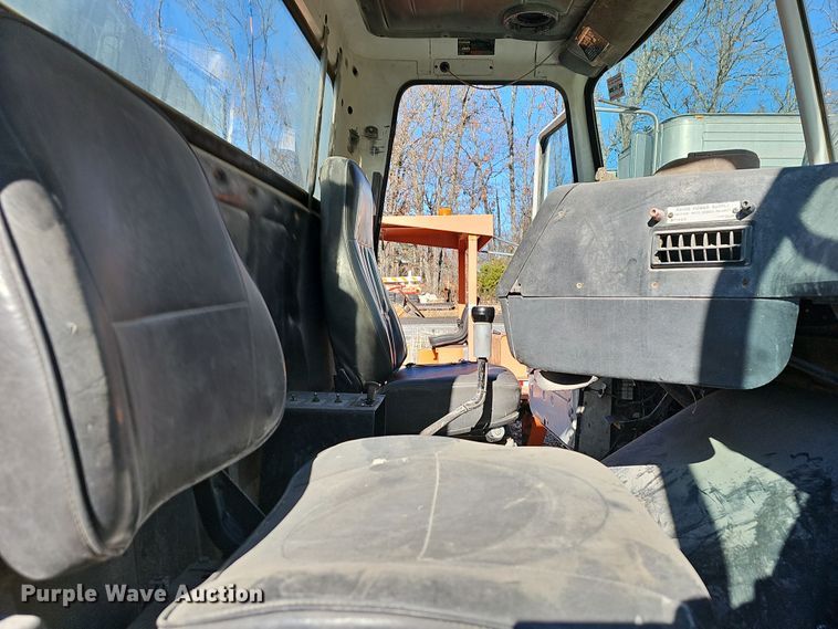 image for item NP9268 1989 White GMC WCS water truck