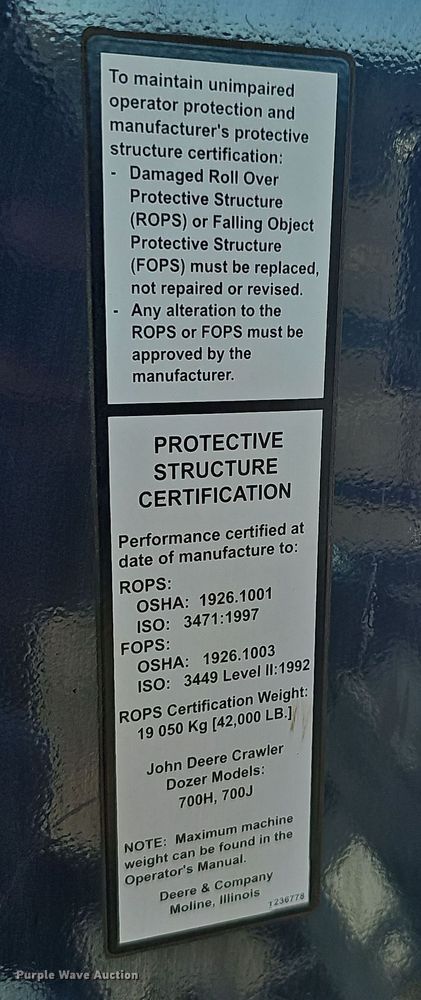 image for item NP9271 2011 John Deere 700J XLT  dozer