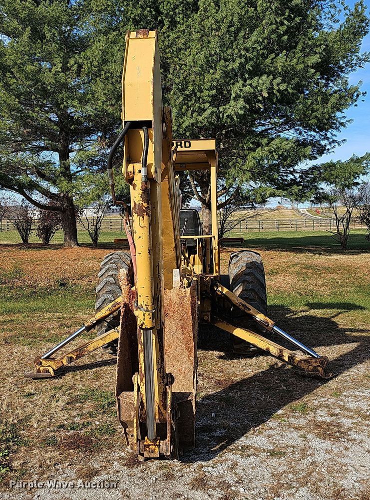 image for item NP9273 Ford 555A  backhoe