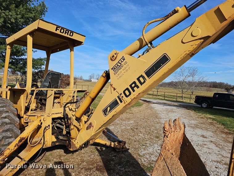 image for item NP9273 Ford 555A  backhoe